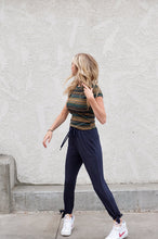 Load image into Gallery viewer, Tie-ankle pants in Navy
